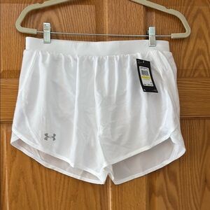 NWT Under Armour Women's White Shorts medium